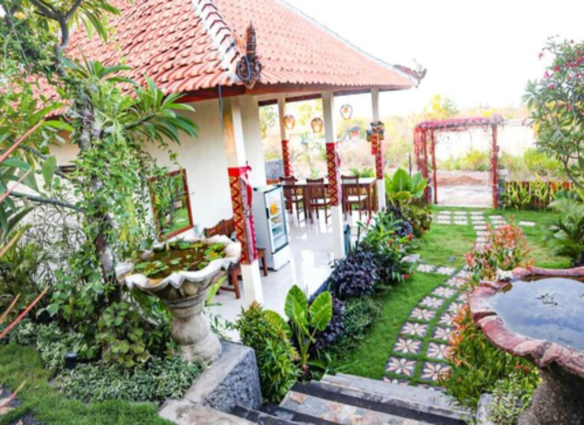 Hotra Hill Cottage Batununggul Exterior foto