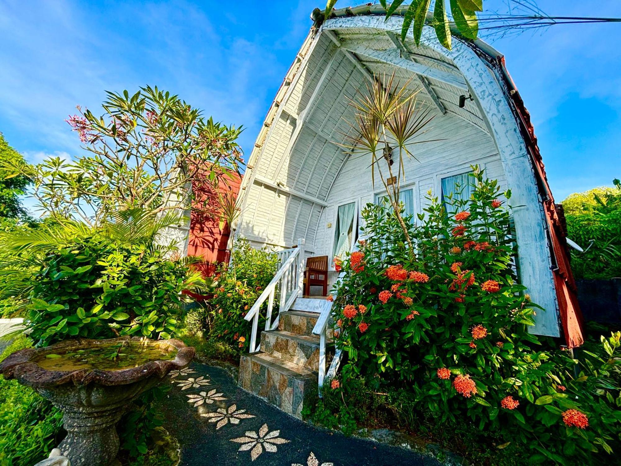 Hotra Hill Cottage Batununggul Exterior foto